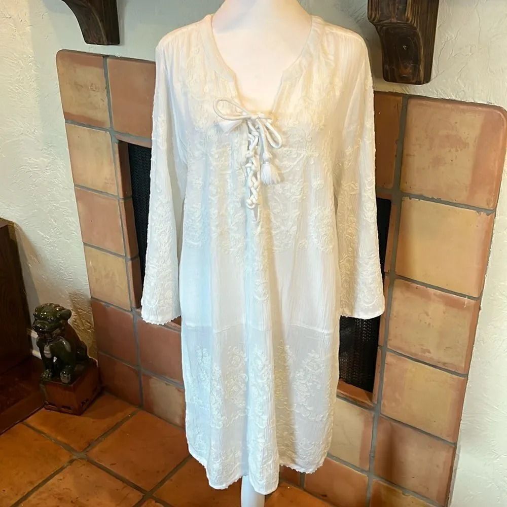 Soft Surroundings White Embroidered Flare Sleeve Boho Dress, size LARGE